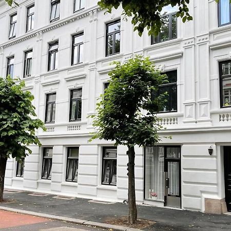 Nordic Host - Frogner - Well Appointed 2 Bedroom In Lovely West Side Neighborhood 오슬로 외부 사진